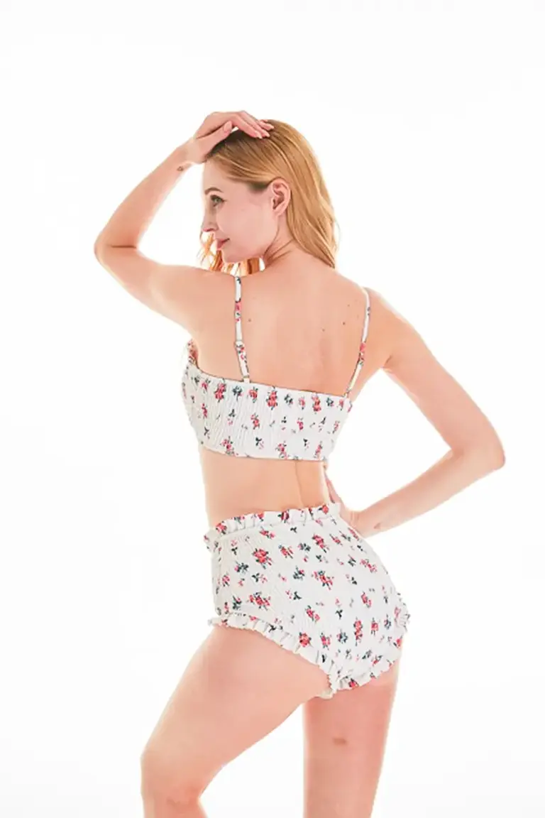 Ladies Underwired Smocking Bikinis4