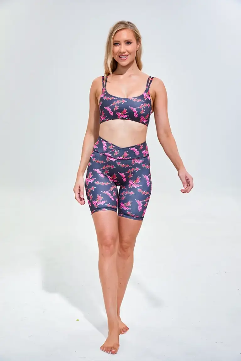 Ladies Yoga Tank and Panelled Bike Short2