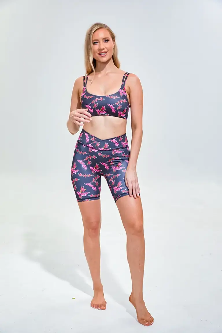 Ladies Yoga Tank and Panelled Bike Short3