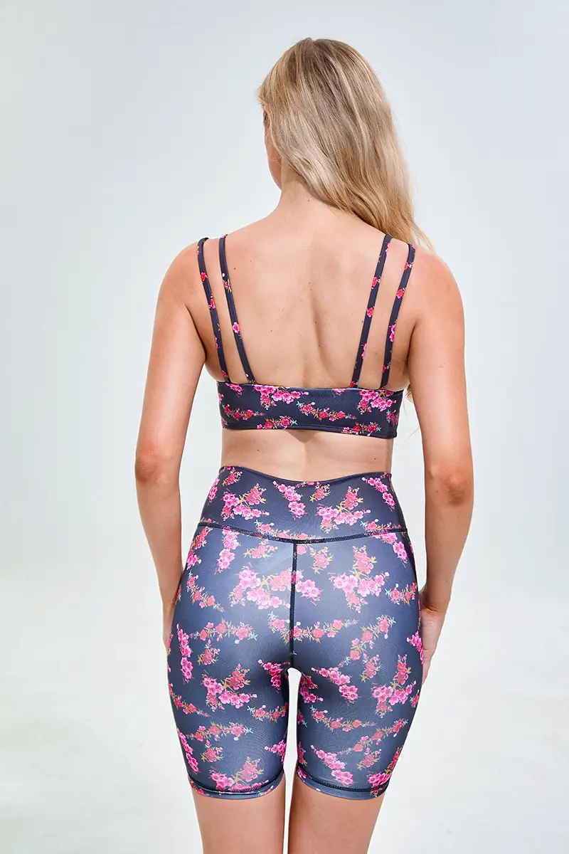 Ladies Yoga Tank and Panelled Bike Short4