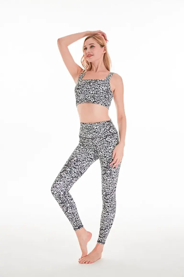 Sports Bra and Matching Leggings3